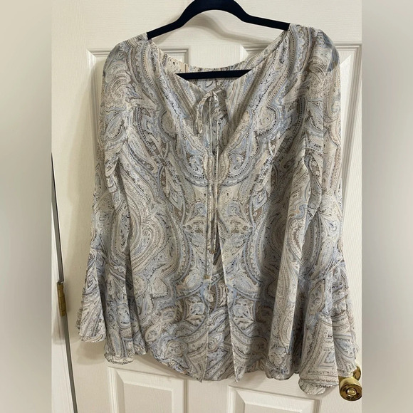 White House Black Market Sheer Paisley Blouse - Gray and Cream - Picture 10 of 13